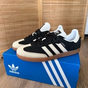 Adidas Samba Black and White sz 8